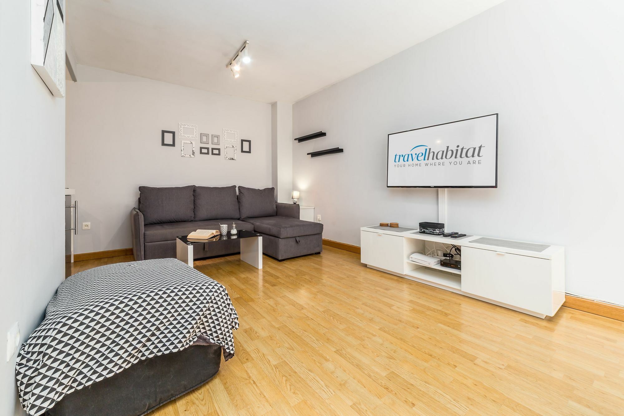 Apartament Travel Habitat Palau De Les Arts Walencja Zewnętrze zdjęcie